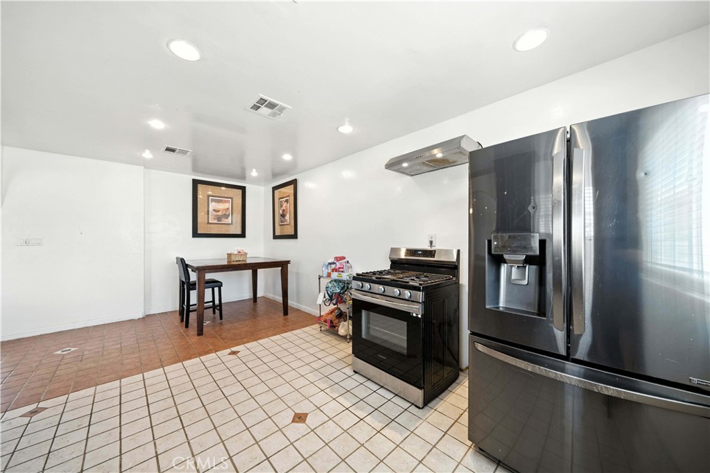 Perris, California, 92570, United States, 4 Bedrooms Bedrooms, ,2 BathroomsBathrooms,Residential,For Sale,1974911