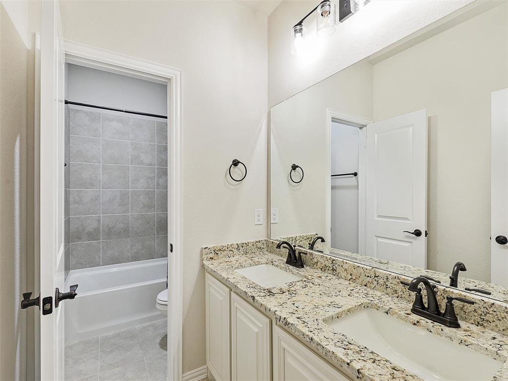 807 Ridgehurst Road, Melissa, Texas, 75454, United States, 4 Bedrooms Bedrooms, ,4 BathroomsBathrooms,Residential,For Sale,807 Ridgehurst Road,1634989