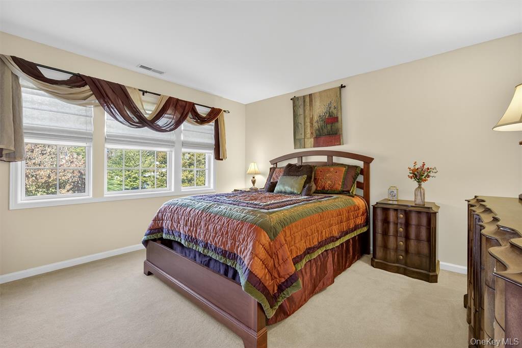 Hopewell Junction, New York, 12533, United States, 4 Bedrooms Bedrooms, ,3 BathroomsBathrooms,Residential,For Sale,1984445