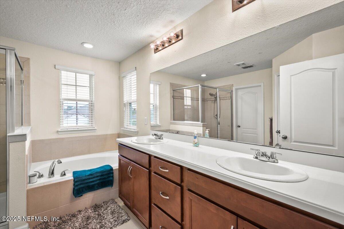 St. Augustine, Florida, 32084, United States, 5 Bedrooms Bedrooms, ,4 BathroomsBathrooms,Residential,For Sale,1923459