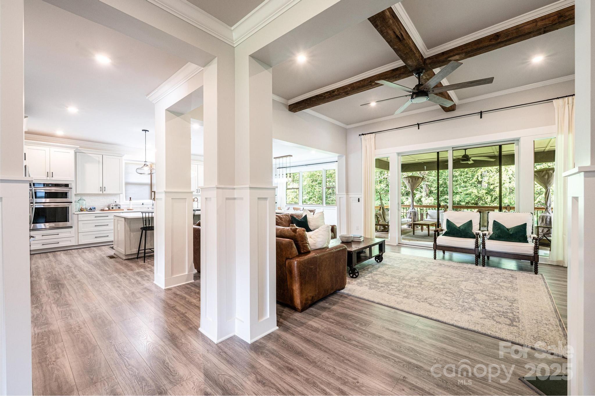 Hickory, North Carolina, 28601, United States, 4 Bedrooms Bedrooms, ,4 BathroomsBathrooms,Residential,For Sale,1850050