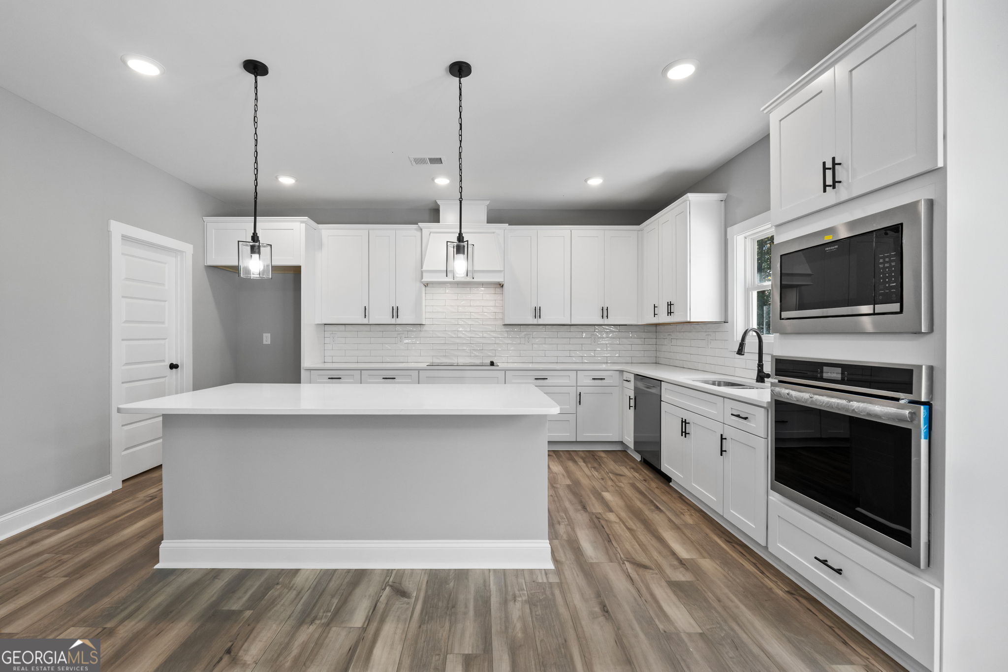 Forsyth, Georgia, 31029, United States, 4 Bedrooms Bedrooms, ,3 BathroomsBathrooms,Residential,For Sale,1992183