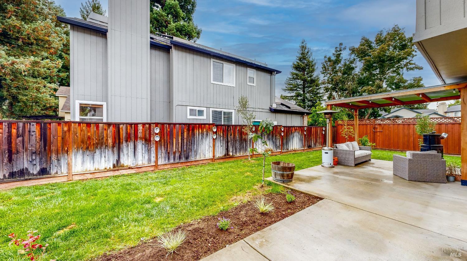 Santa Rosa, California, 95403, United States, 3 Bedrooms Bedrooms, ,3 BathroomsBathrooms,Residential,For Sale,1979353