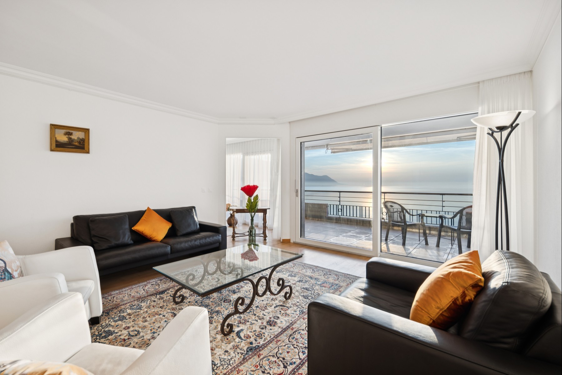  An exceptional location right on the lakefront - 物件實景