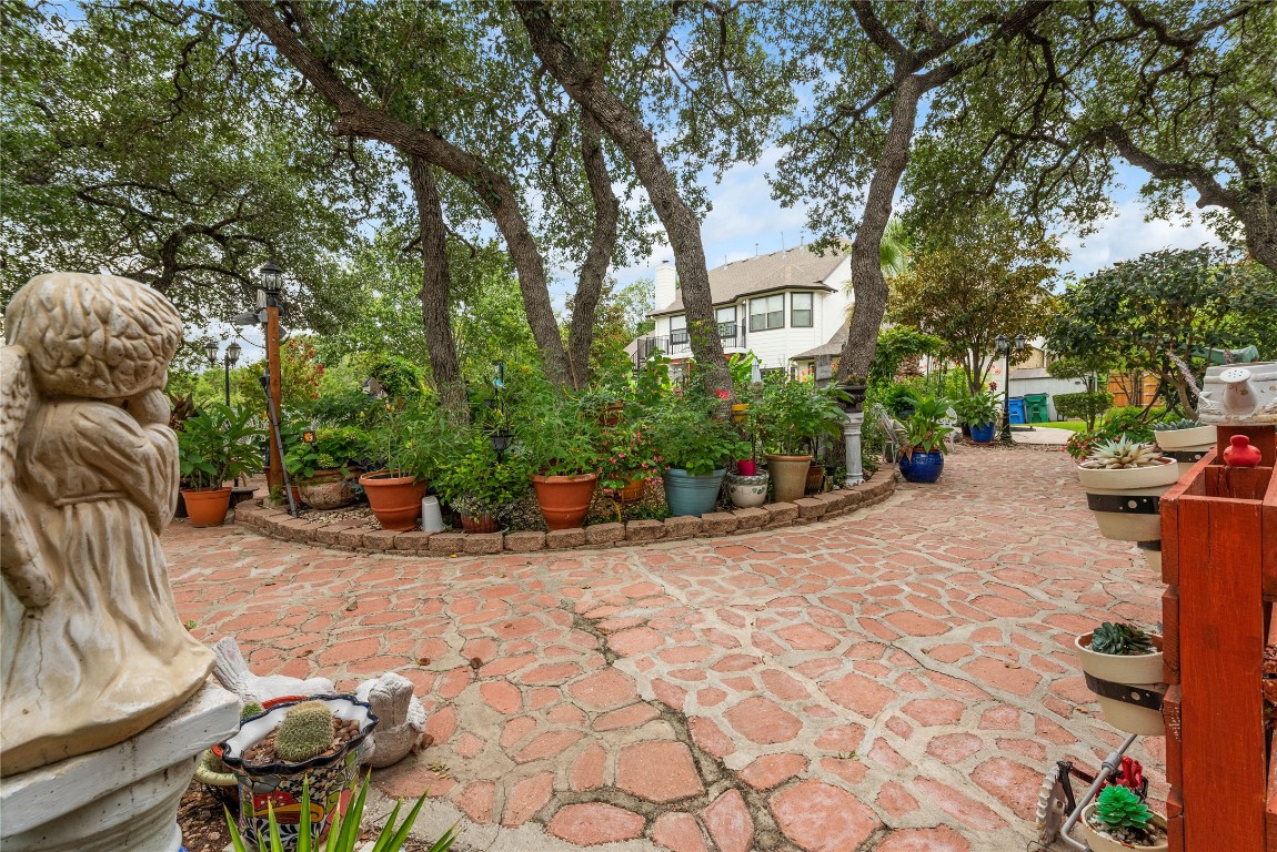 Austin, Texas, 78732, United States, 4 Bedrooms Bedrooms, ,3 BathroomsBathrooms,Residential,For Sale,1911419