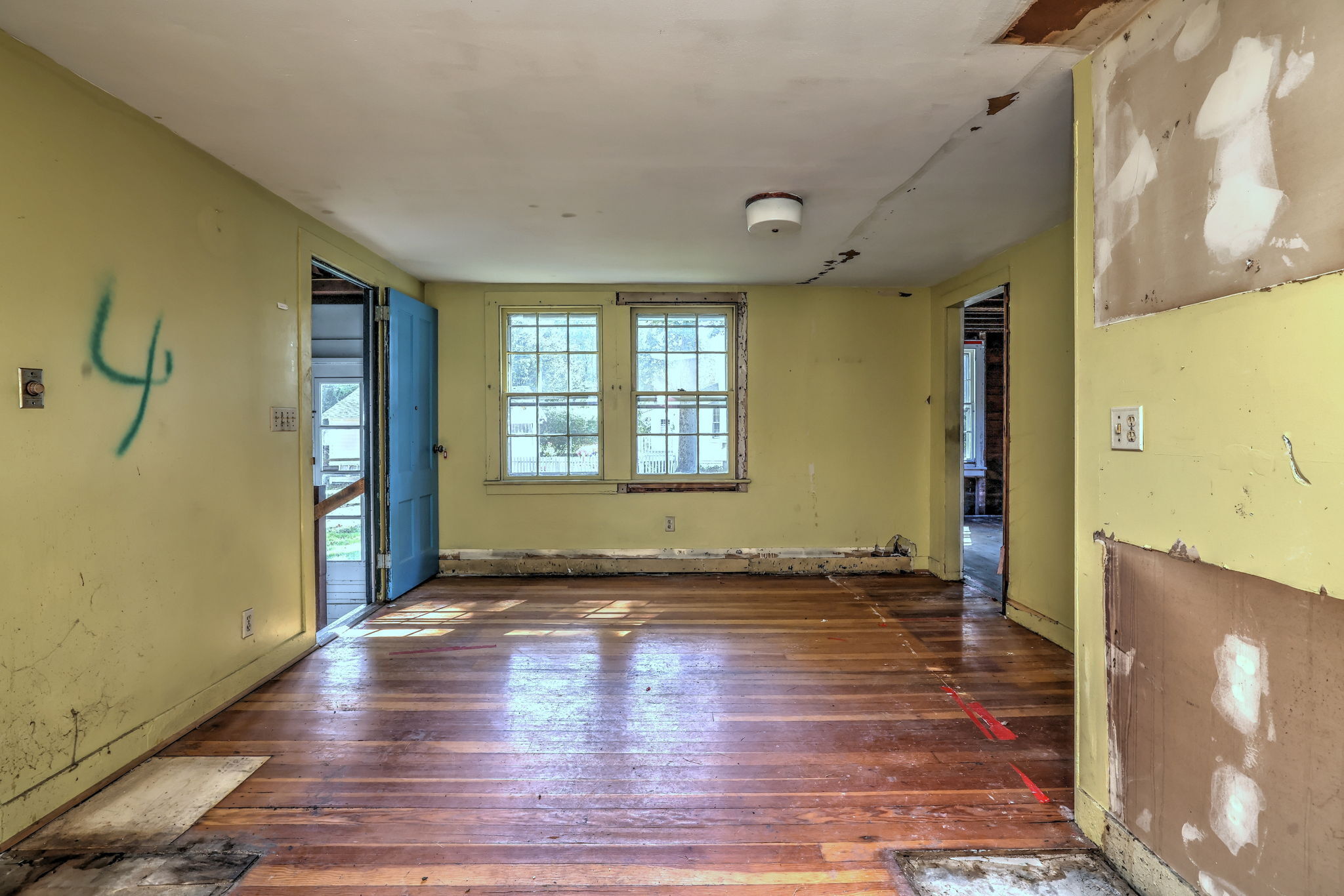 Madison, Connecticut, 06443, United States, 3 Bedrooms Bedrooms, ,1 BathroomBathrooms,Residential,For Sale,1989641