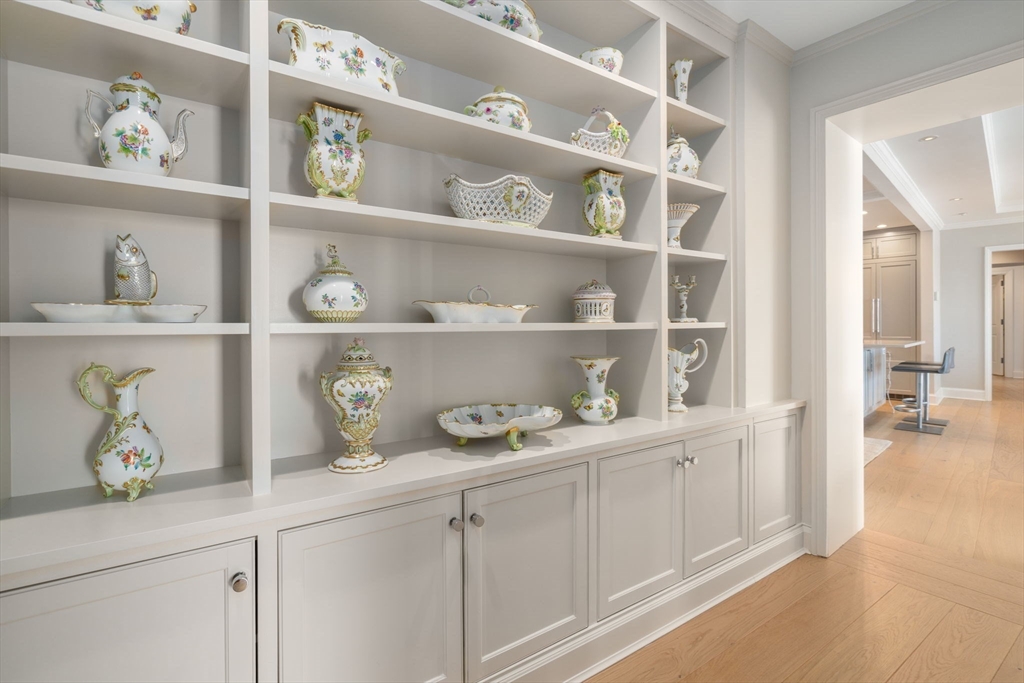 Boston, Massachusetts, 02199, United States, 3 Bedrooms Bedrooms, ,3 BathroomsBathrooms,Residential,For Sale,1940659