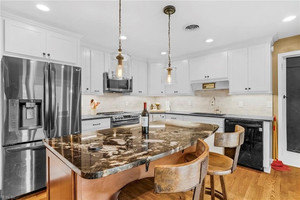 Virginia Beach, Virginia, 23455, United States, 3 Bedrooms Bedrooms, ,2 BathroomsBathrooms,Residential,For Sale,1984440