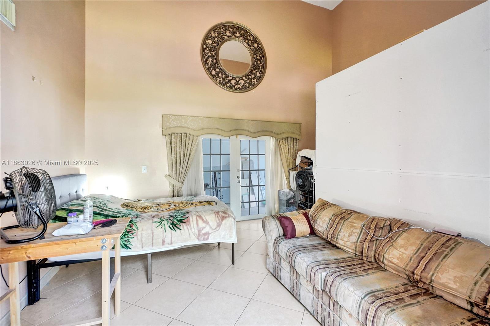 Miami, Florida, 33187, United States, 4 Bedrooms Bedrooms, ,3 BathroomsBathrooms,Residential,For Sale,1926349