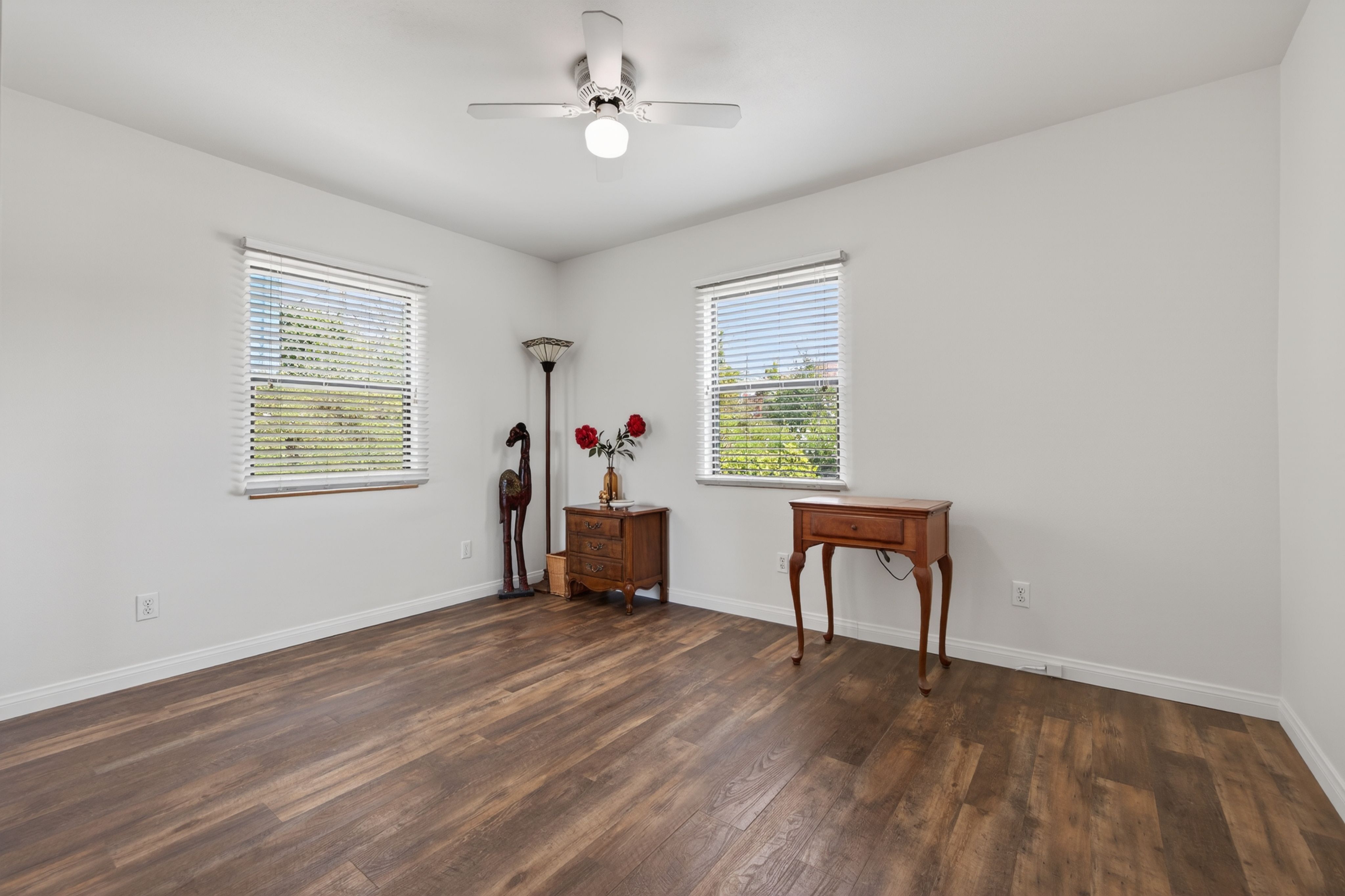  245 East Oak View Avenue, Oak View, CA 93022 - 物件實景