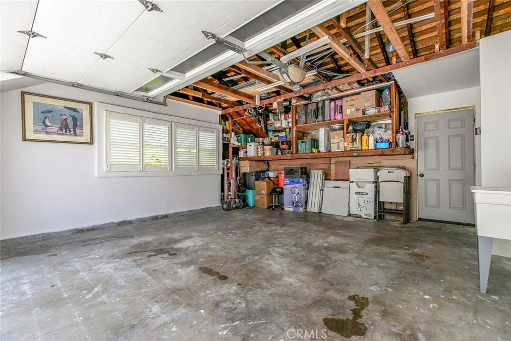 Van Nuys, California, 91406, United States, 3 Bedrooms Bedrooms, ,2 BathroomsBathrooms,Residential,For Sale,1940883