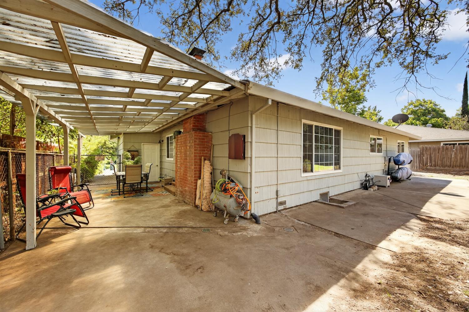 Carmichael, California, 95608, United States, 3 Bedrooms Bedrooms, ,2 BathroomsBathrooms,Residential,For Sale,1938717