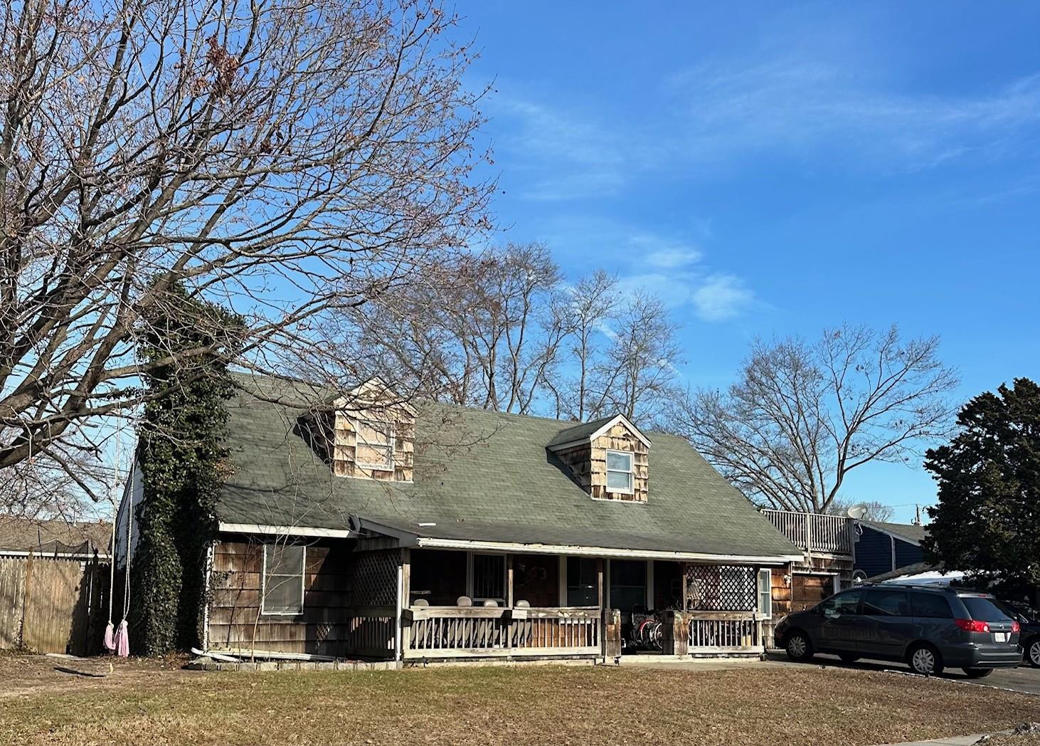 Port Jefferson Station, New York, 11776, United States, 5 Bedrooms Bedrooms, ,2 BathroomsBathrooms,Residential,For Sale,1937148