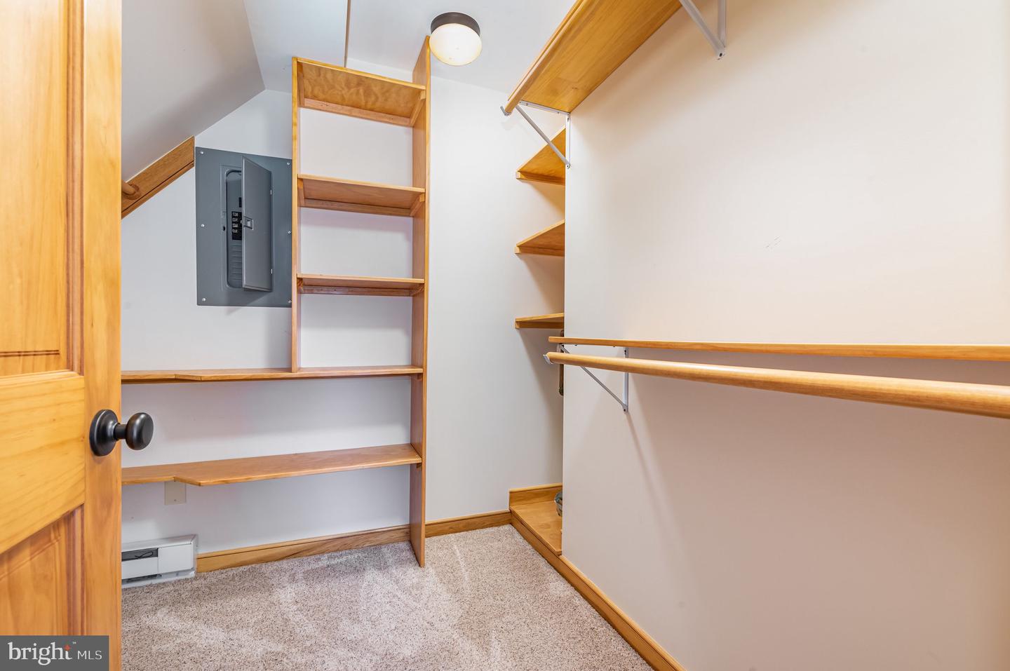 Mechanicsburg, Pennsylvania, 17055, United States, 4 Bedrooms Bedrooms, ,4 BathroomsBathrooms,Residential,For Sale,1991267