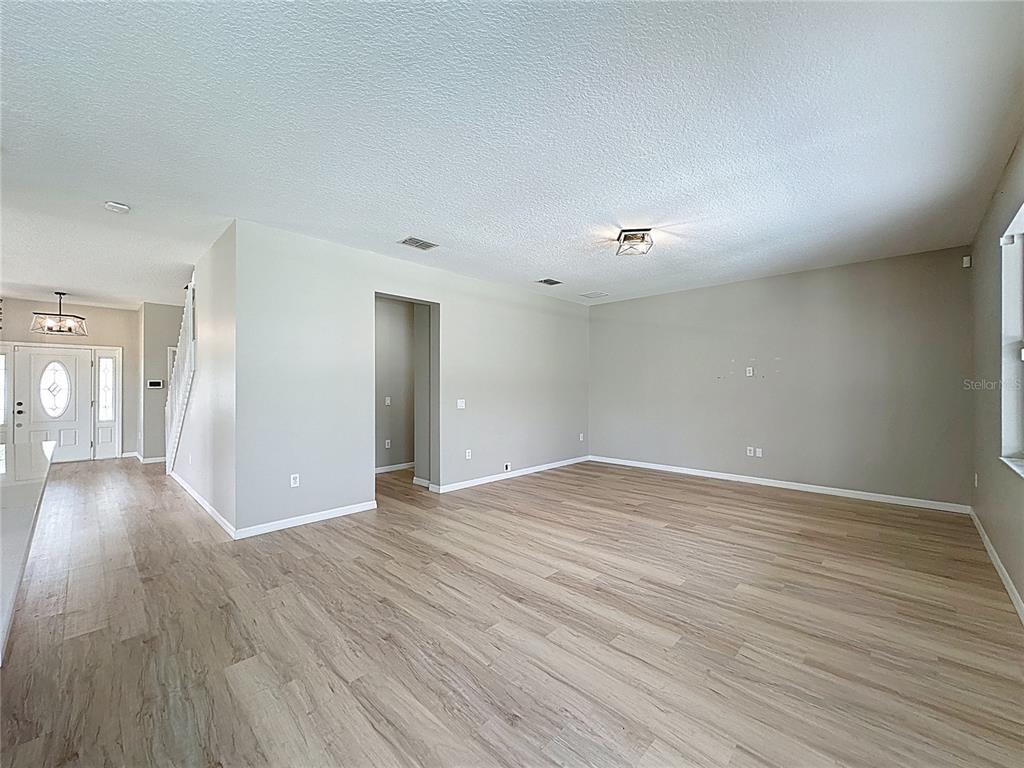 Davenport, Florida, 33896, United States, 5 Bedrooms Bedrooms, ,4 BathroomsBathrooms,Residential,For Sale,1839157