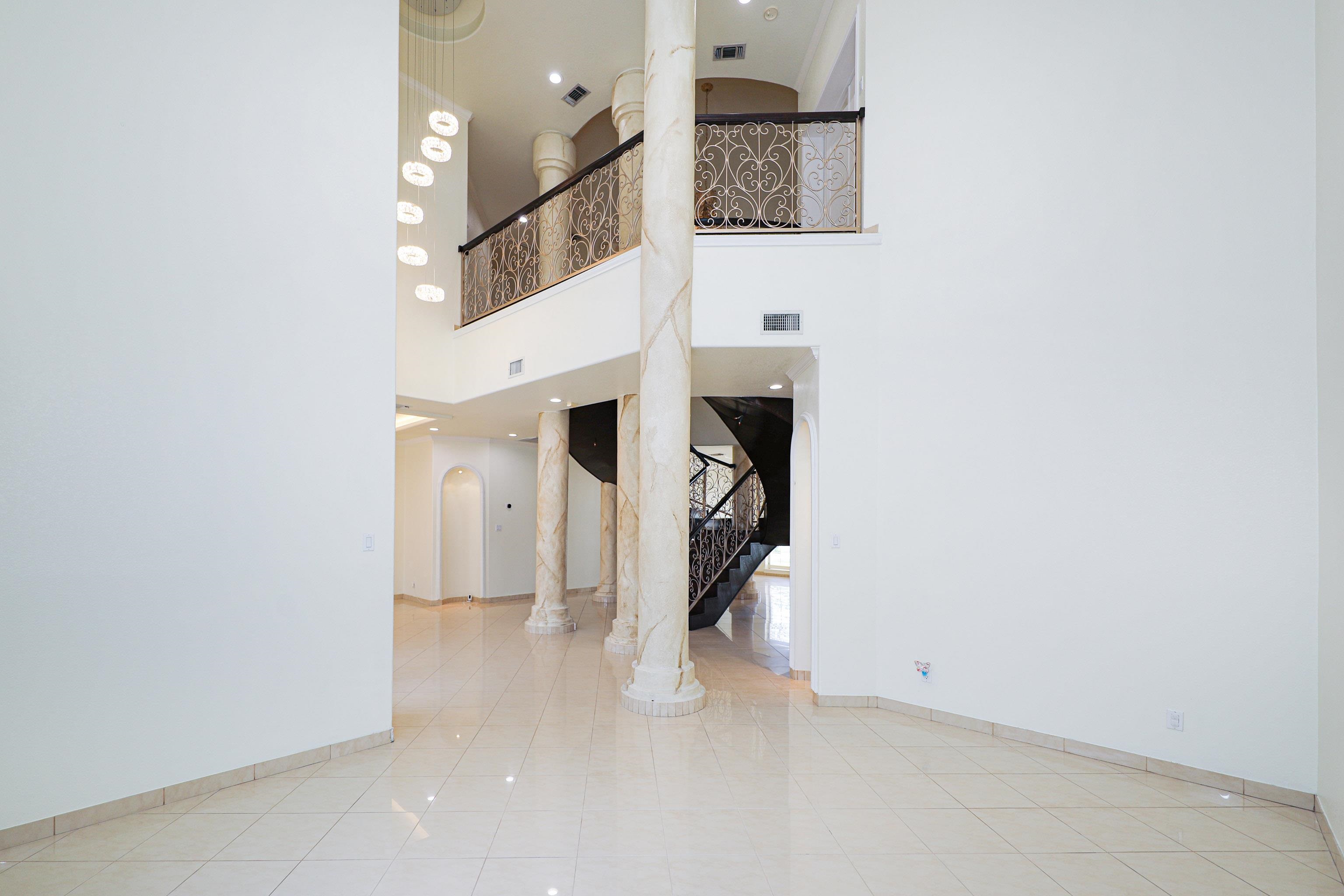 Laredo, Texas, 78041, United States, 4 Bedrooms Bedrooms, ,6 BathroomsBathrooms,Residential,For Sale,1989107