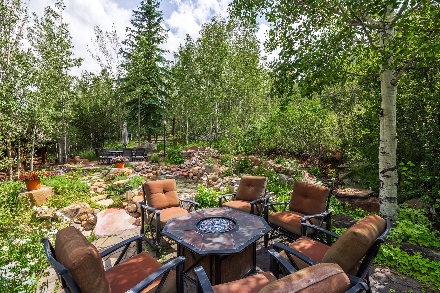  33 ACRE SOULFUL PARK CITY ESTATE WITH GRAND HOME AND GUEST HOUSE - 物件實景