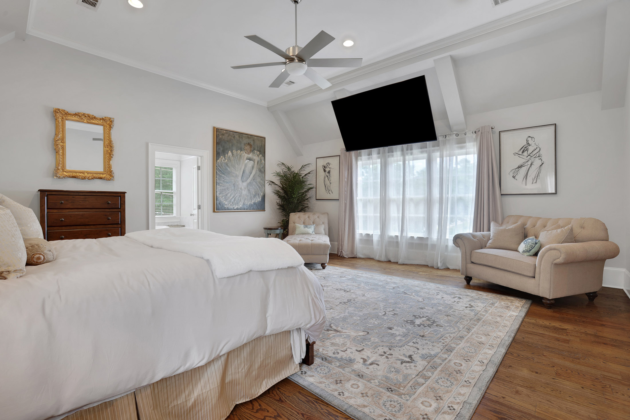  Sophisticated Brick Residence in Coveted Brookhaven Location - 物件實景