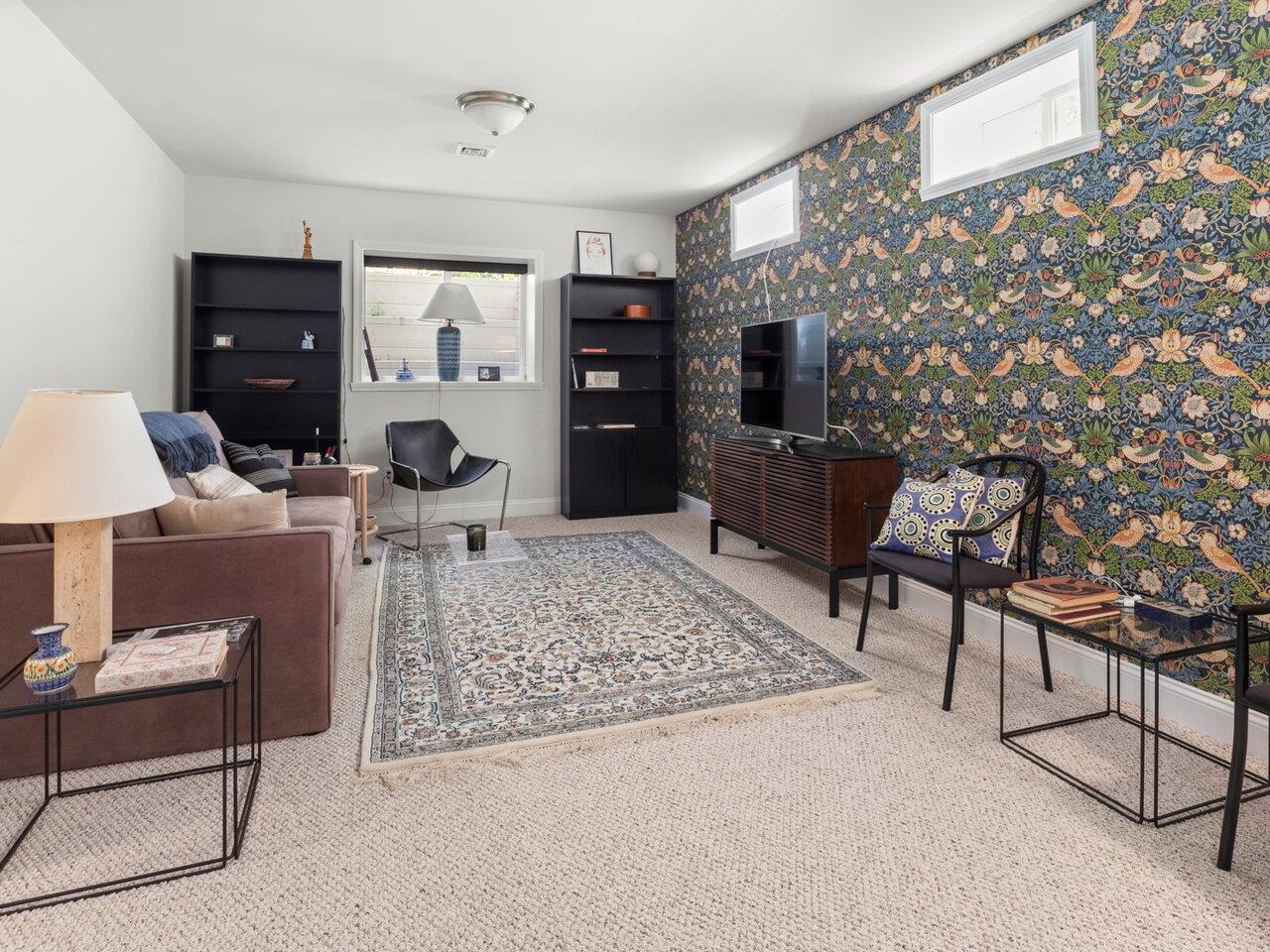 Burlington, Vermont, 05401, United States, 2 Bedrooms Bedrooms, ,2 BathroomsBathrooms,Residential,For Sale,1927206