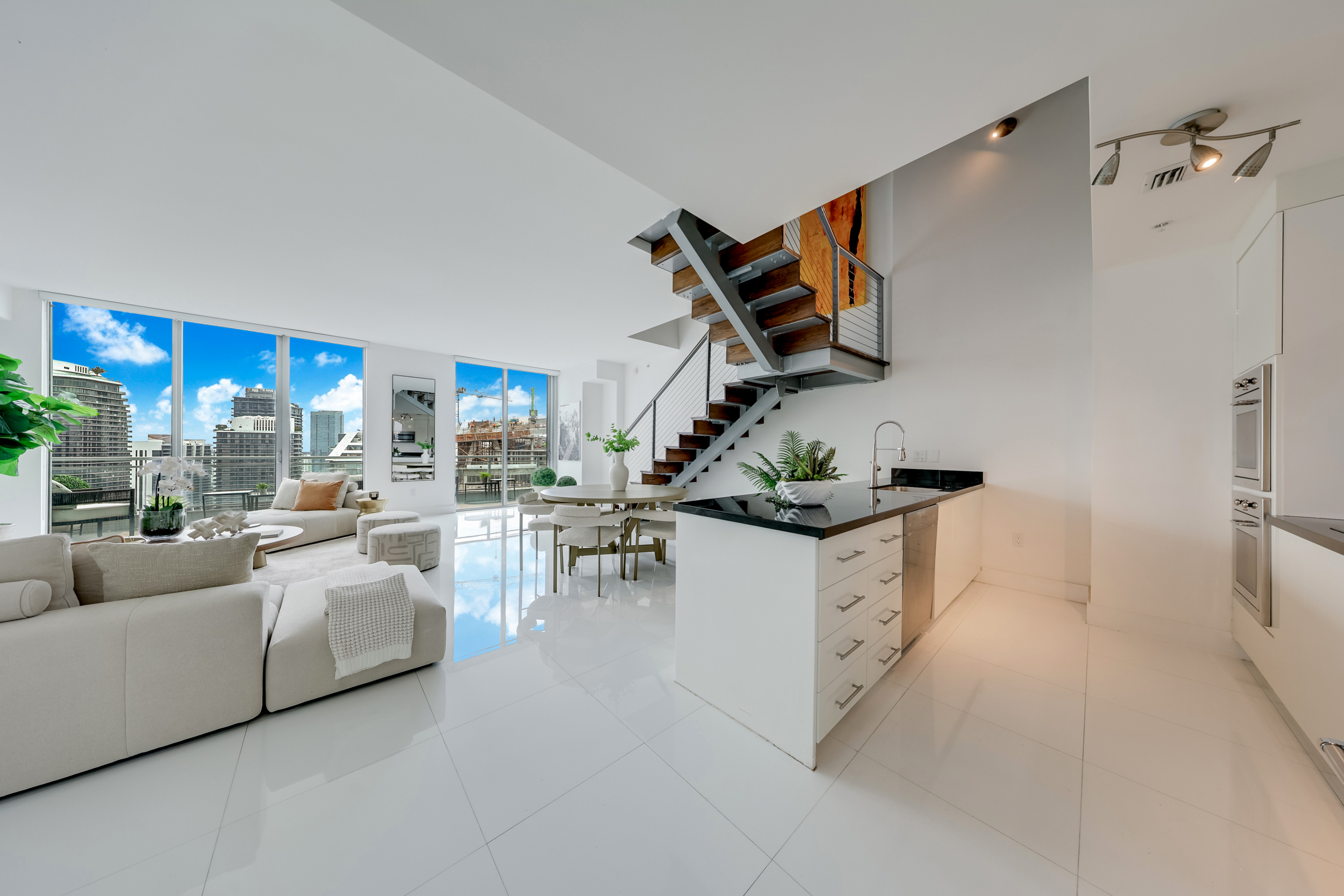  92 SW 3rd St, Miami, FL, 33130 - 物件實景