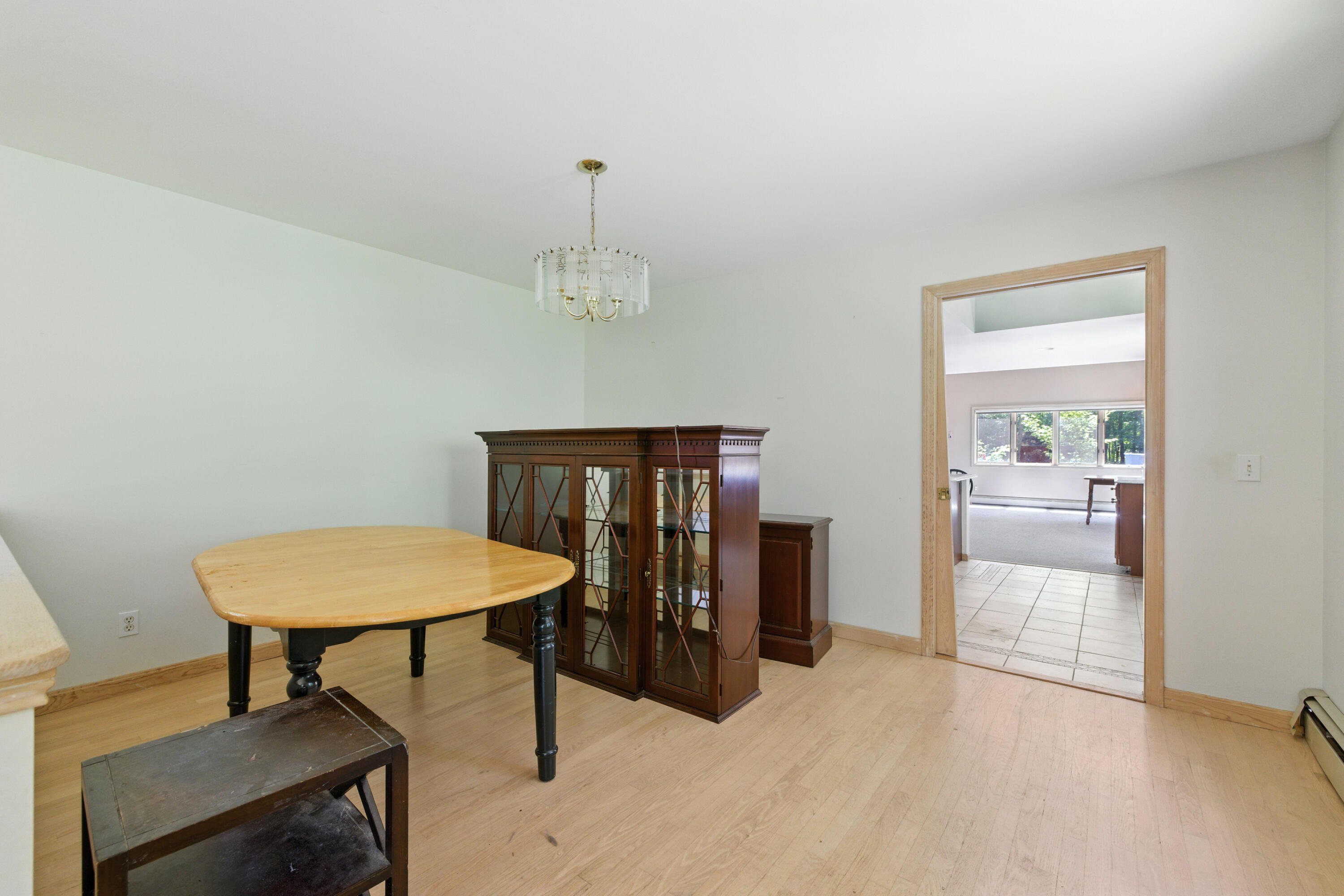 Lewiston, Maine, 04240, United States, 4 Bedrooms Bedrooms, ,3 BathroomsBathrooms,Residential,For Sale,1770488