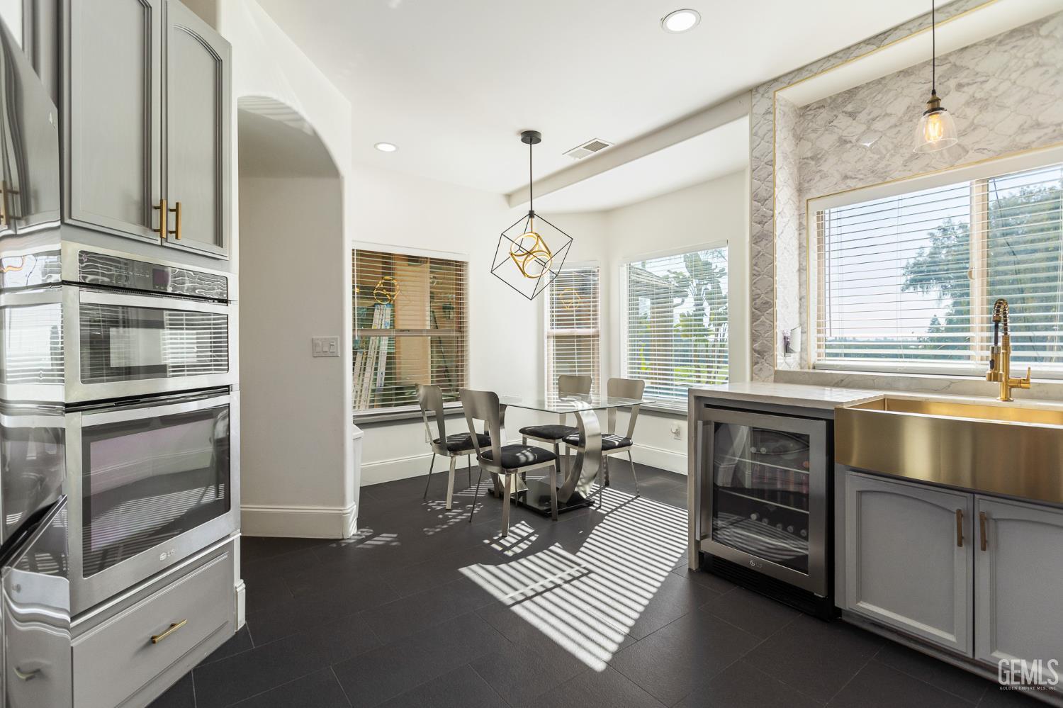 Lindsay, California, 93274, United States, 3 Bedrooms Bedrooms, ,2 BathroomsBathrooms,Residential,For Sale,2013537