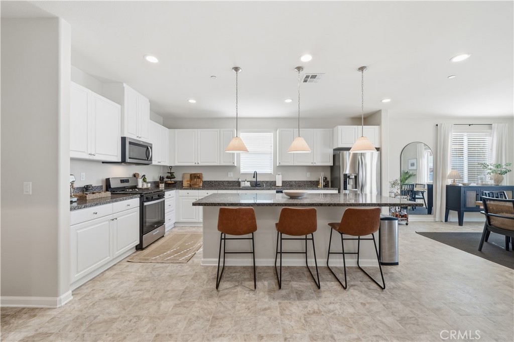 Wildomar, California, 92595, United States, 4 Bedrooms Bedrooms, ,2 BathroomsBathrooms,Residential,For Sale,1980851