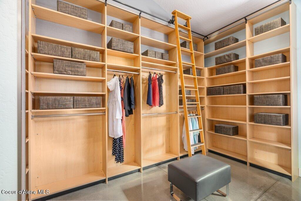 Sandpoint, Idaho, 83864, United States, 4 Bedrooms Bedrooms, ,3 BathroomsBathrooms,Residential,For Sale,1983378