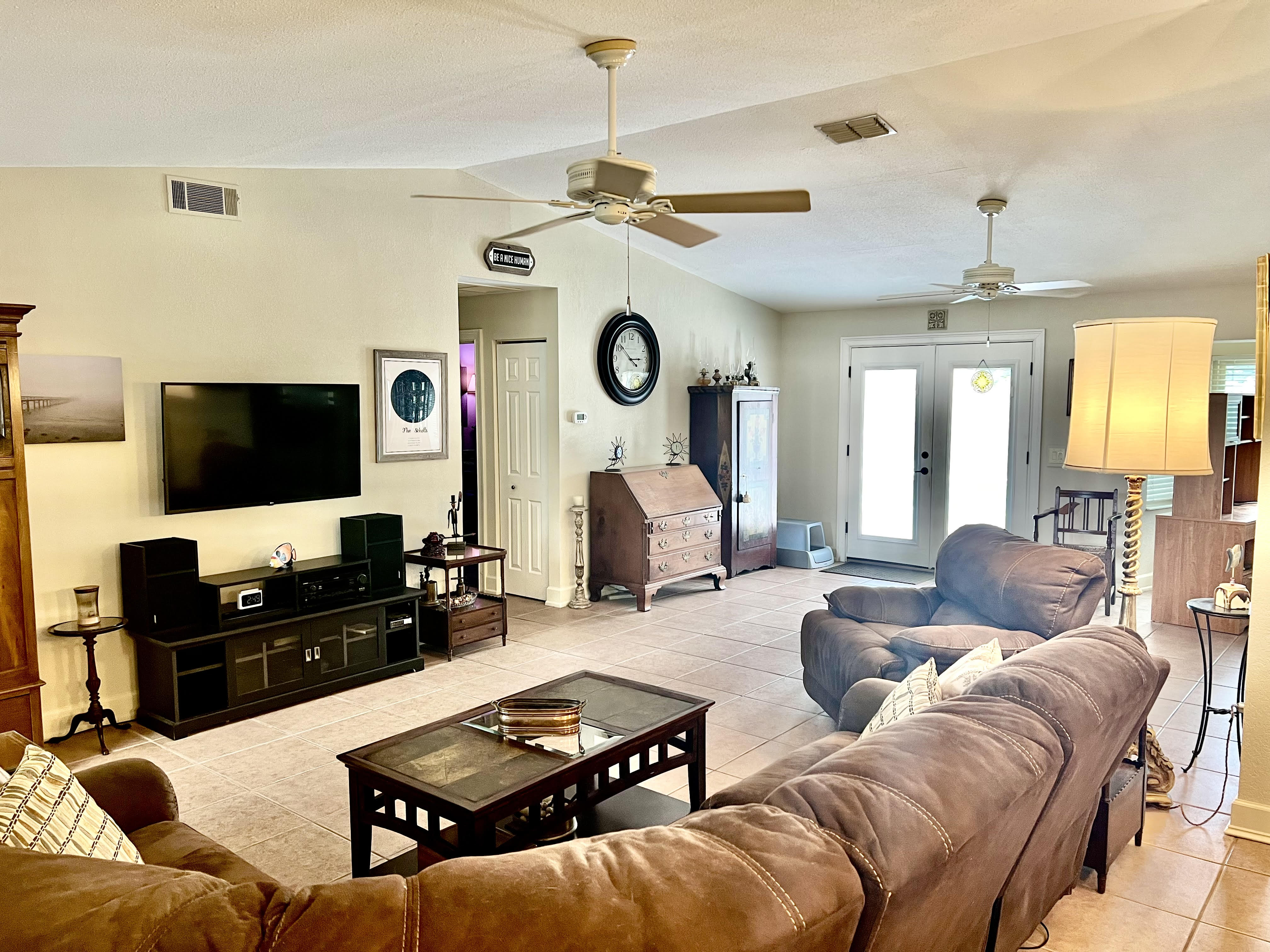 Clearwater, Florida, 33759, United States, 3 Bedrooms Bedrooms, ,2 BathroomsBathrooms,Residential,For Sale,1888800