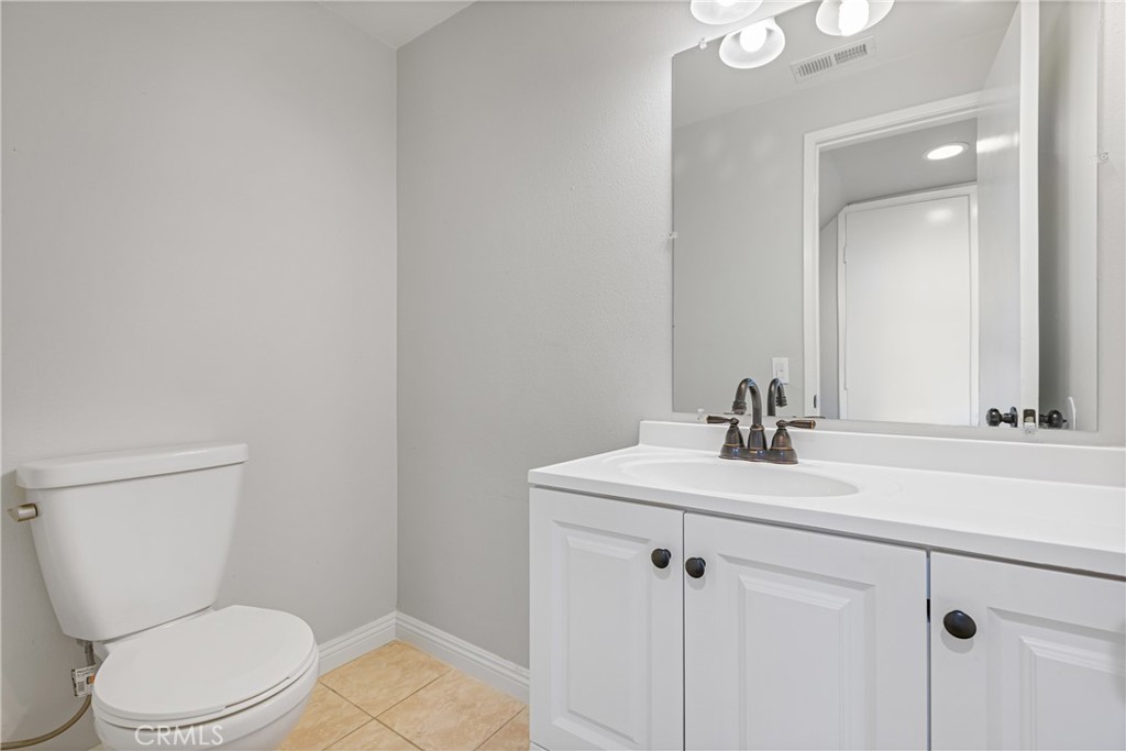 Irvine, California, 92604, United States, 3 Bedrooms Bedrooms, ,2 BathroomsBathrooms,Residential,For Sale,1903737