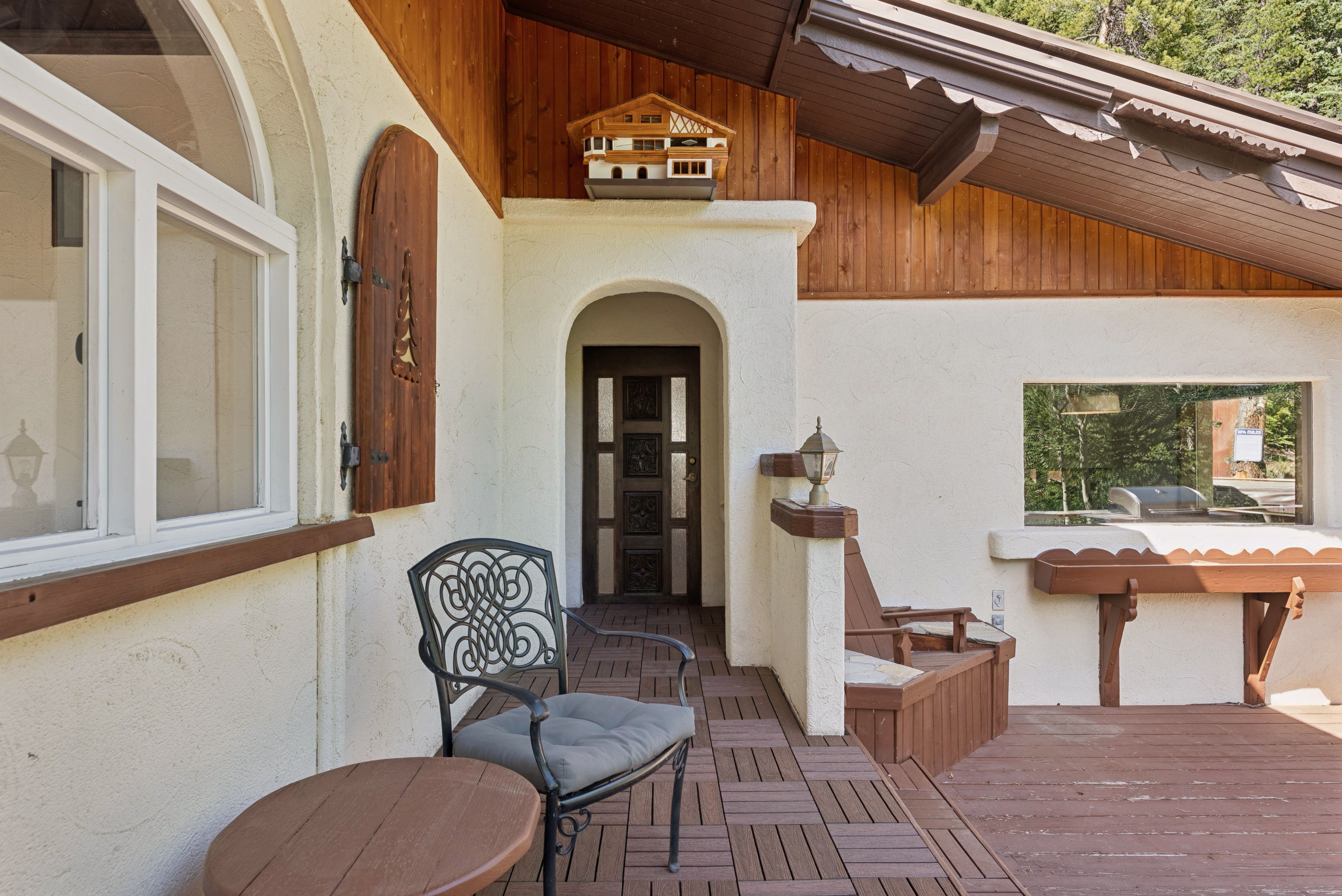  Mountain Chalet on Almost 8 Acres - 物件實景