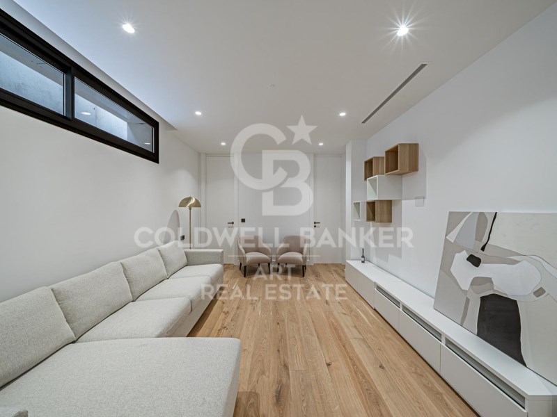 Marbella, Andalusia, ES, 6 Bedrooms Bedrooms, ,6 BathroomsBathrooms,Residential,For Sale,1898329
