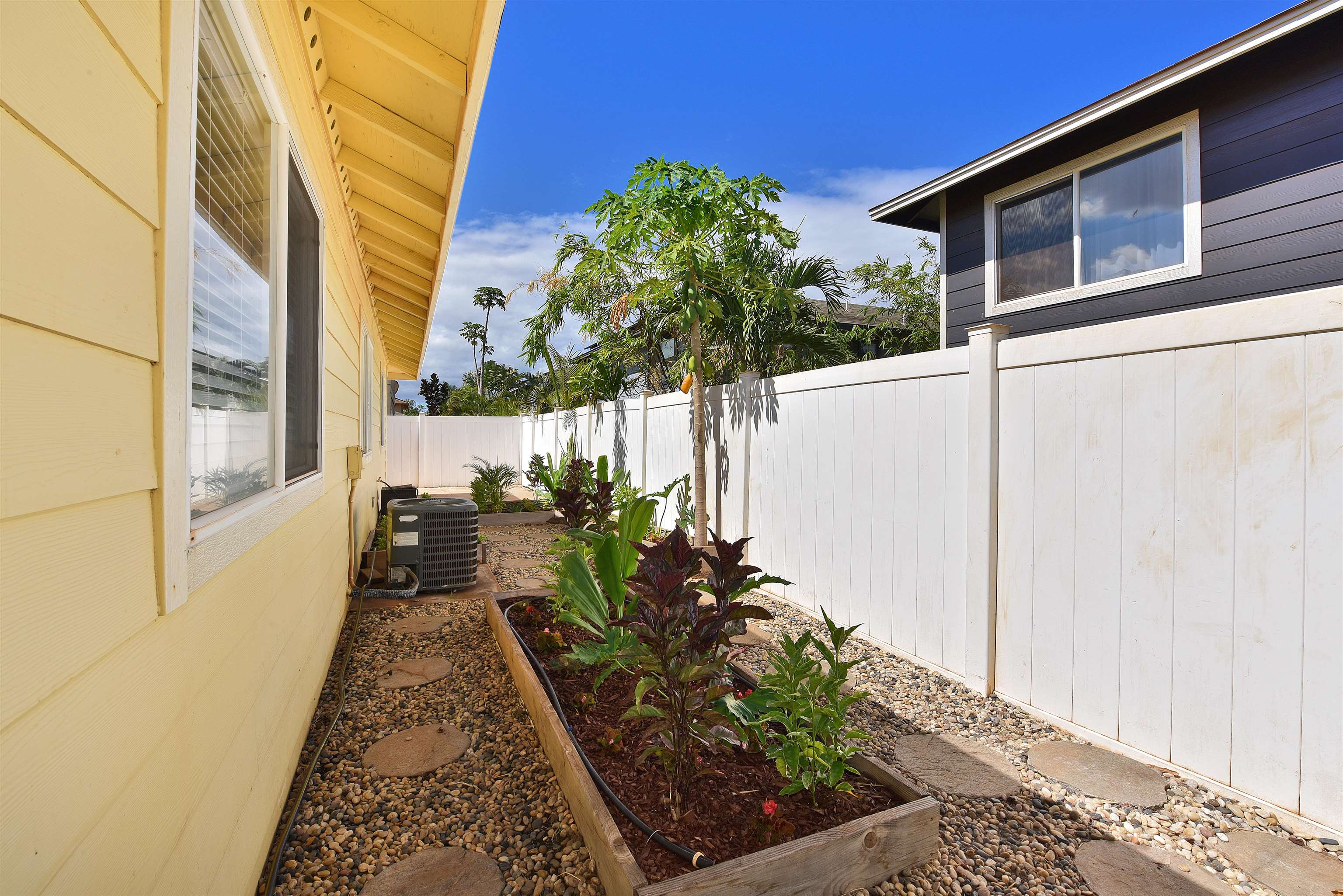Kihei, Hawaii, 96753, United States, 3 Bedrooms Bedrooms, ,2 BathroomsBathrooms,Residential,For Sale,1896219