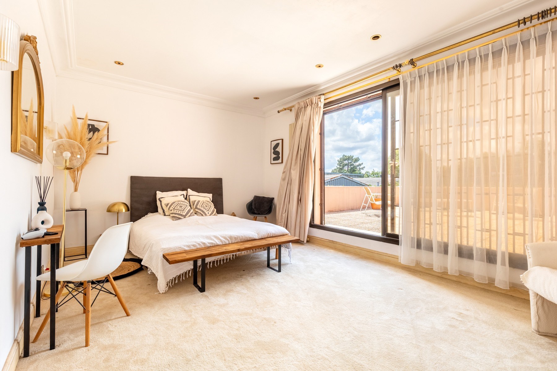  EXCEPTIONAL RESIDENCE – CONTEMPORARY RIAD-INSPIRED HOME – 250 SQ.M – PARC FÉAU - 物件實景