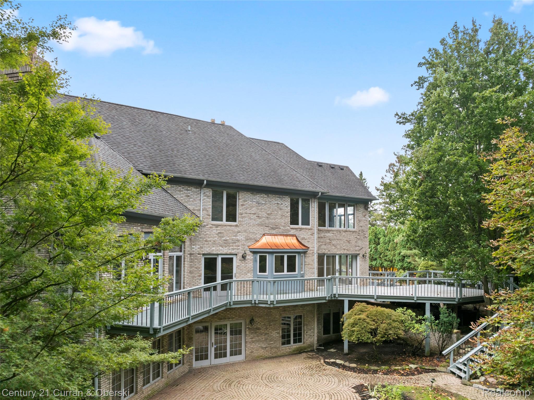 Farmington, Michigan, 48331, United States, 5 Bedrooms Bedrooms, ,6 BathroomsBathrooms,Residential,For Sale,1975363