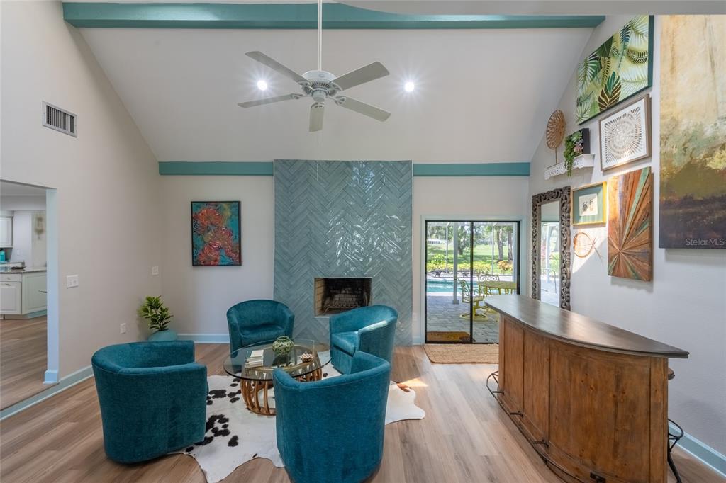 Sarasota, Florida, 34243, United States, 3 Bedrooms Bedrooms, ,4 BathroomsBathrooms,Residential,For Sale,1941793