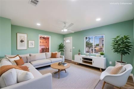 Los Angeles, California, 90019, United States, 2 Bedrooms Bedrooms, ,2 BathroomsBathrooms,Residential,For Sale,2001509