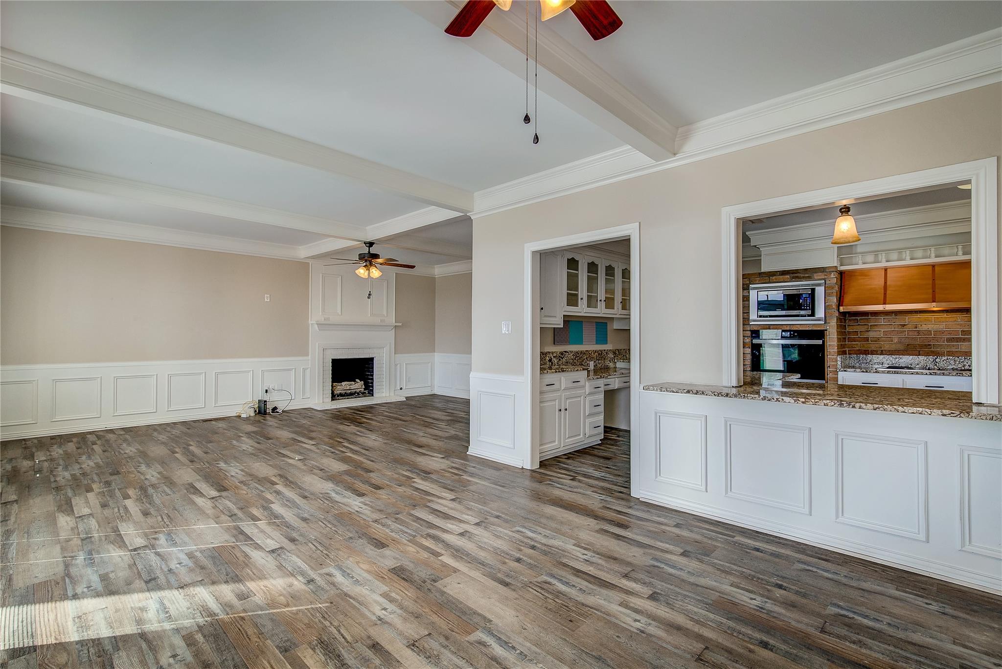 Sulphur Springs, Texas, 75482, United States, 4 Bedrooms Bedrooms, ,3 BathroomsBathrooms,Residential,For Sale,2032755