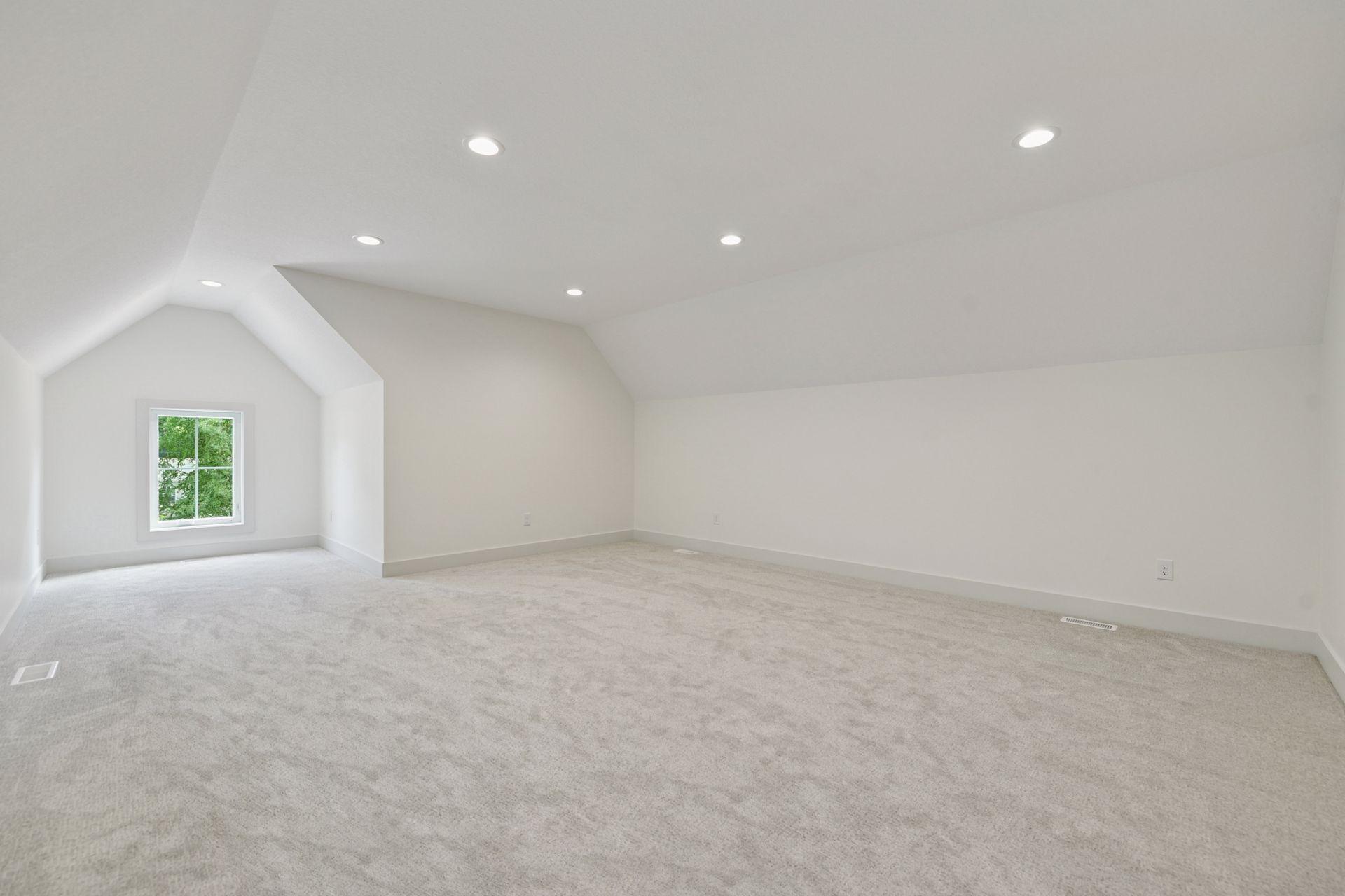 Minnetonka, Minnesota, 55391, United States, 4 Bedrooms Bedrooms, ,3 BathroomsBathrooms,Residential,For Sale,1941623