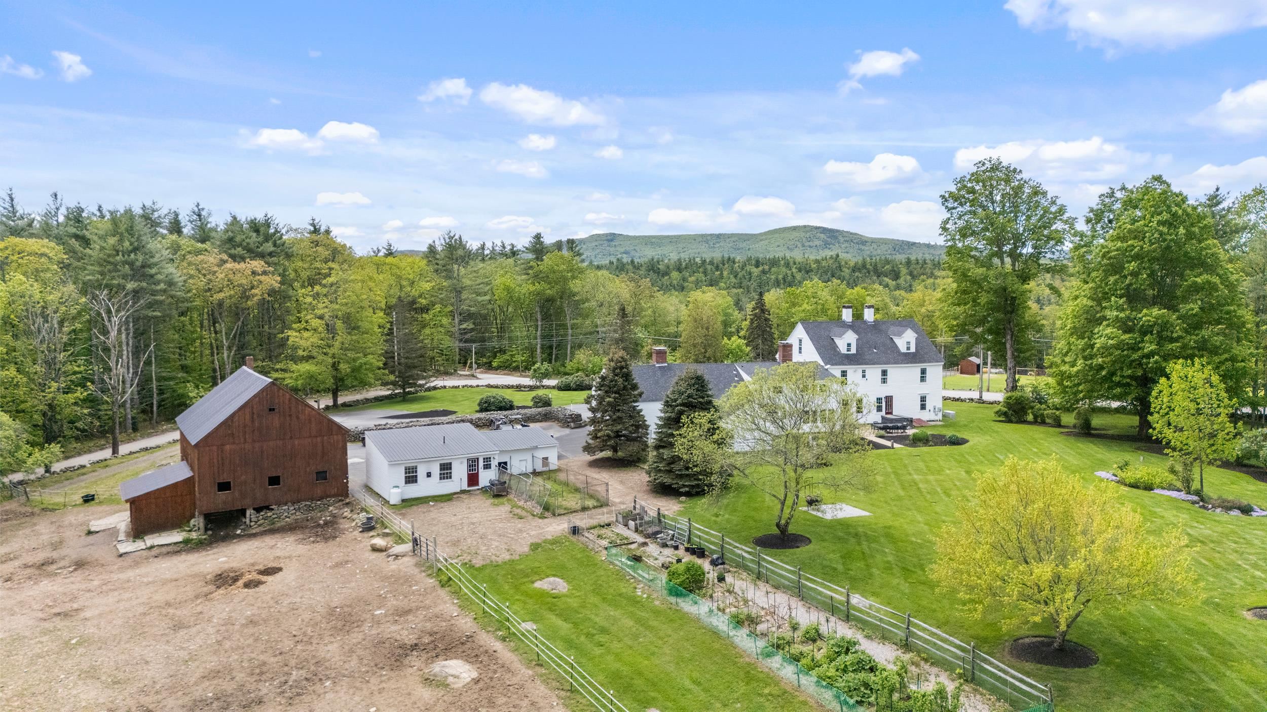 Francestown, New Hampshire, 03043, United States, 5 Bedrooms Bedrooms, ,4 BathroomsBathrooms,Residential,For Sale,1827172
