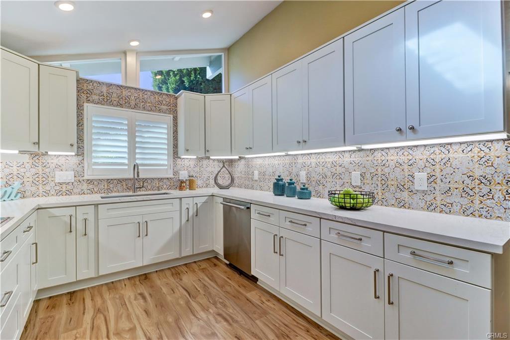 Laguna Woods, California, CA, United States, 2 Bedrooms Bedrooms, ,Residential,For Sale,2006488