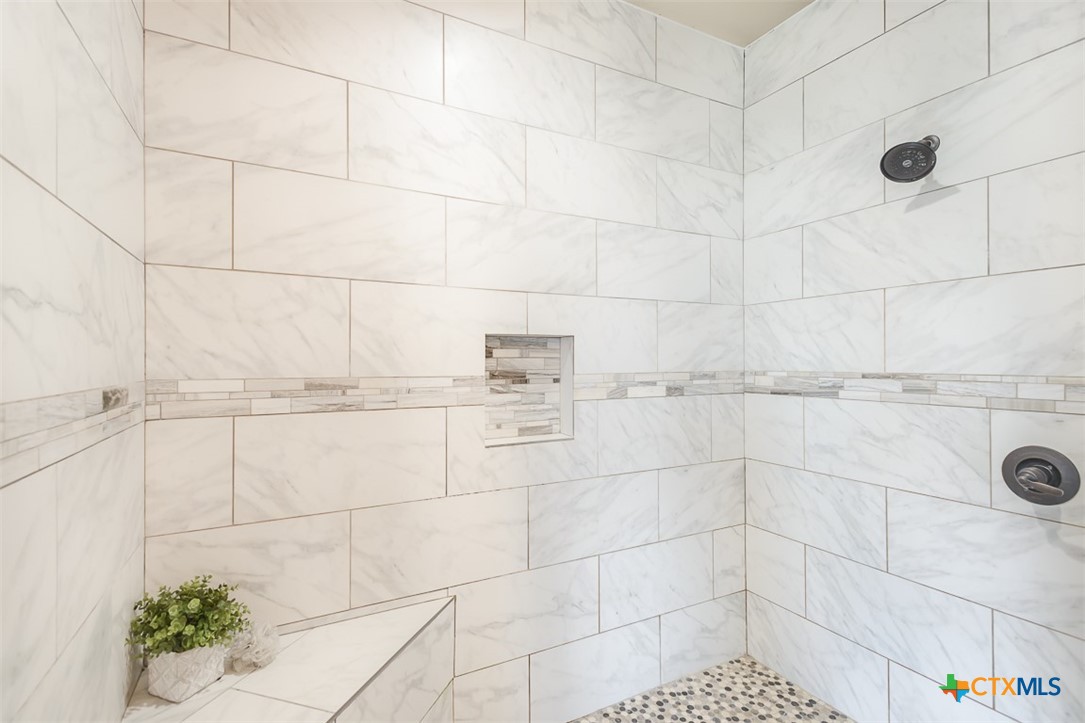 Gatesville, Texas, 76528, United States, 3 Bedrooms Bedrooms, ,3 BathroomsBathrooms,Residential,For Sale,1989706