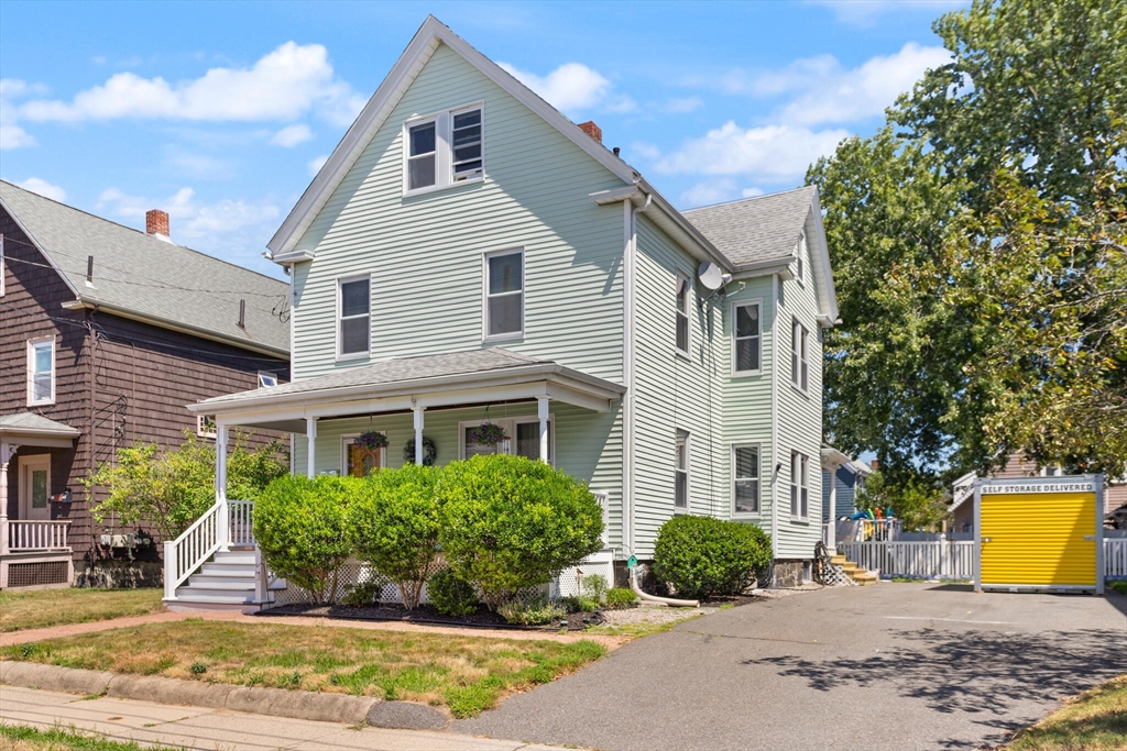 Medford, Massachusetts, 02155, United States, 4 Bedrooms Bedrooms, ,3 BathroomsBathrooms,Residential,For Sale,1900018