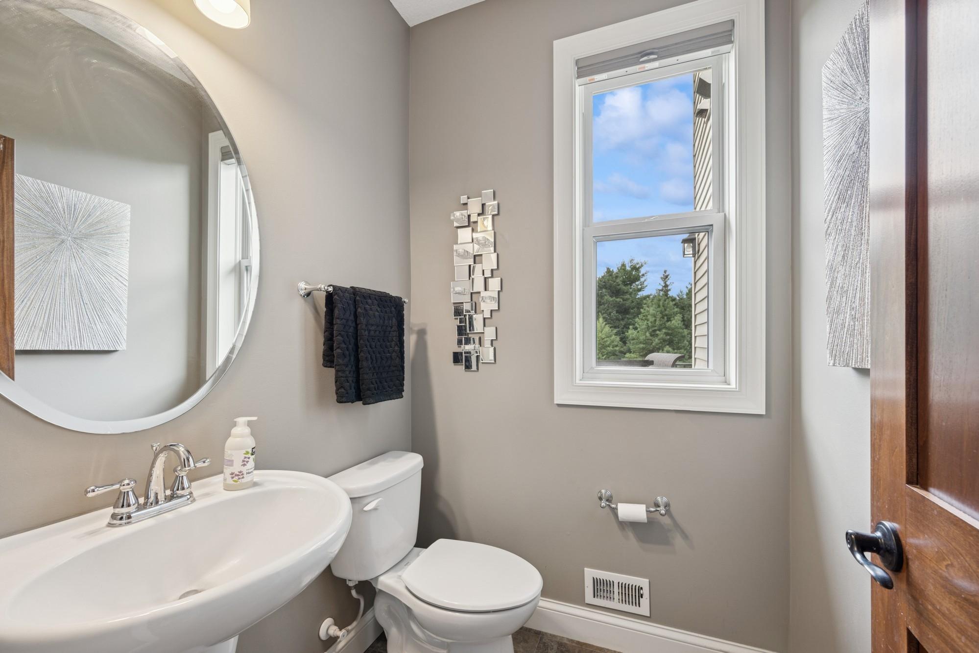 Brooklyn Park, Minnesota, 55445, United States, 5 Bedrooms Bedrooms, ,3 BathroomsBathrooms,Residential,For Sale,1991127