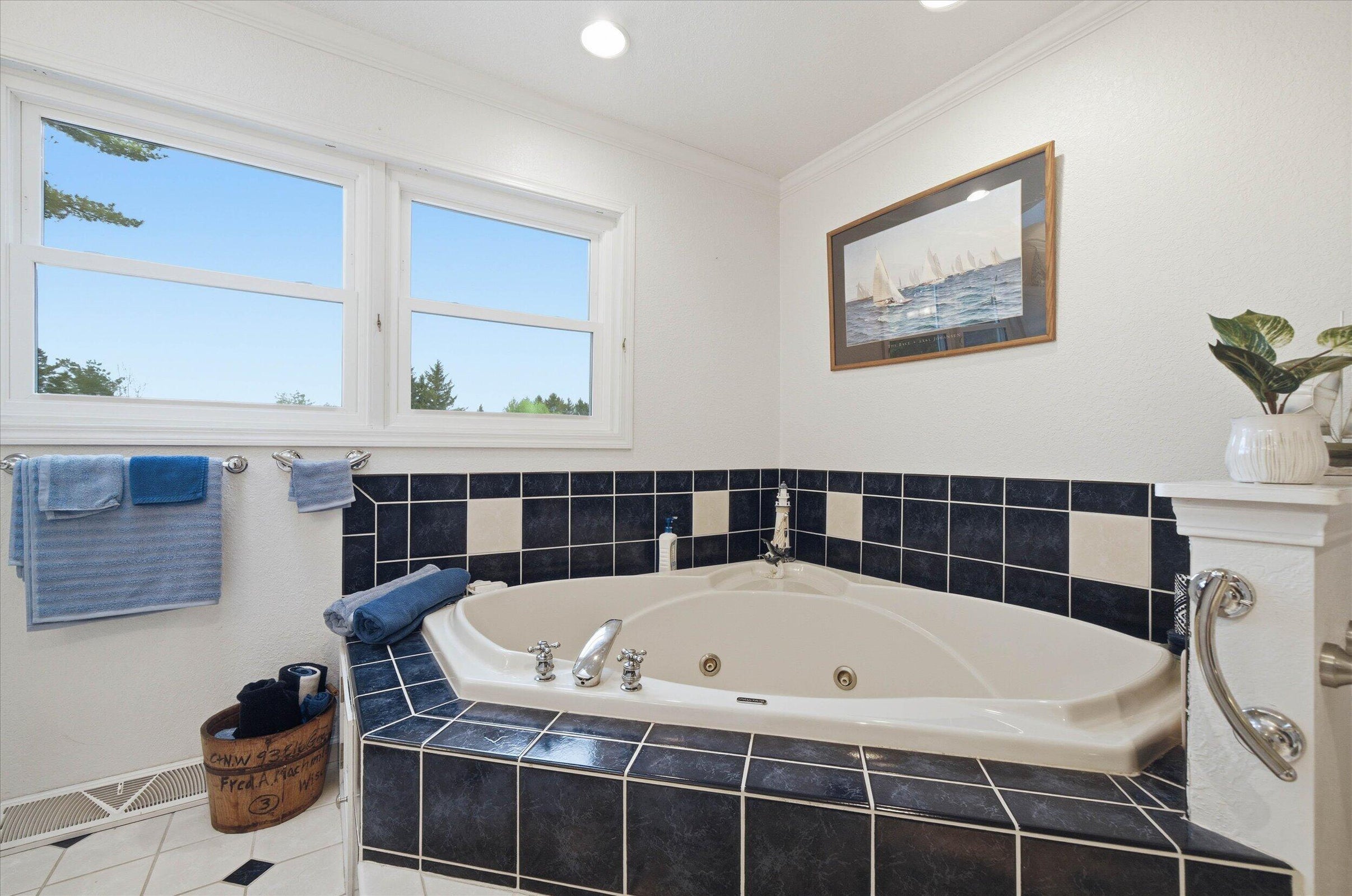 Plymouth, Wisconsin, 53073, United States, 4 Bedrooms Bedrooms, ,4 BathroomsBathrooms,Residential,For Sale,2047944