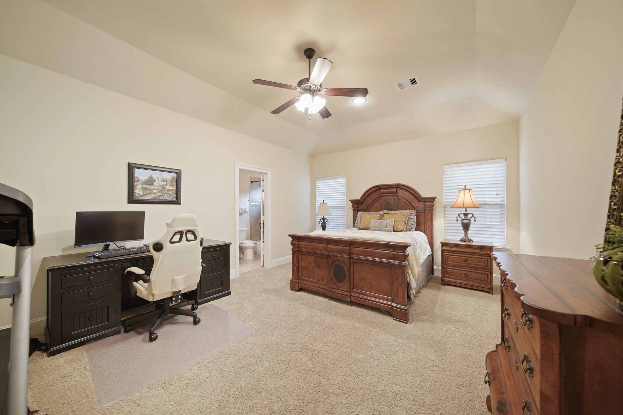 Friendswood, Texas, 77546, United States, 5 Bedrooms Bedrooms, ,6 BathroomsBathrooms,Residential,For Sale,1989691