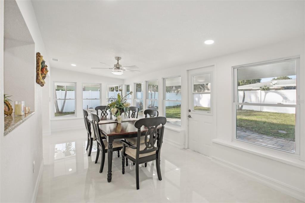 St Petersburg, Florida, 33710, United States, 3 Bedrooms Bedrooms, ,2 BathroomsBathrooms,Residential,For Sale,1849004