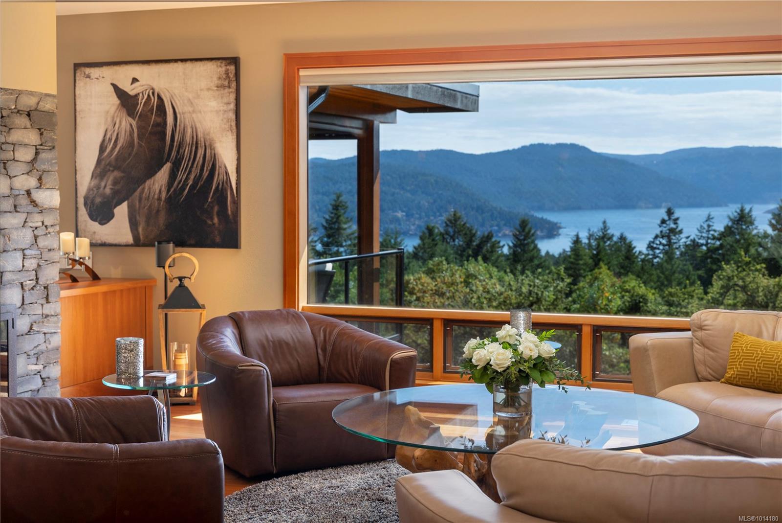 CENTRAL SAANICH, British Columbia, V8M 1S2, CA, 3 Bedrooms Bedrooms, ,Residential,For Sale,1950978