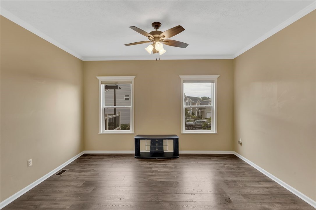 Jackson Twp, Pennsylvania, 16063, United States, 5 Bedrooms Bedrooms, ,4 BathroomsBathrooms,Residential,For Sale,1933406