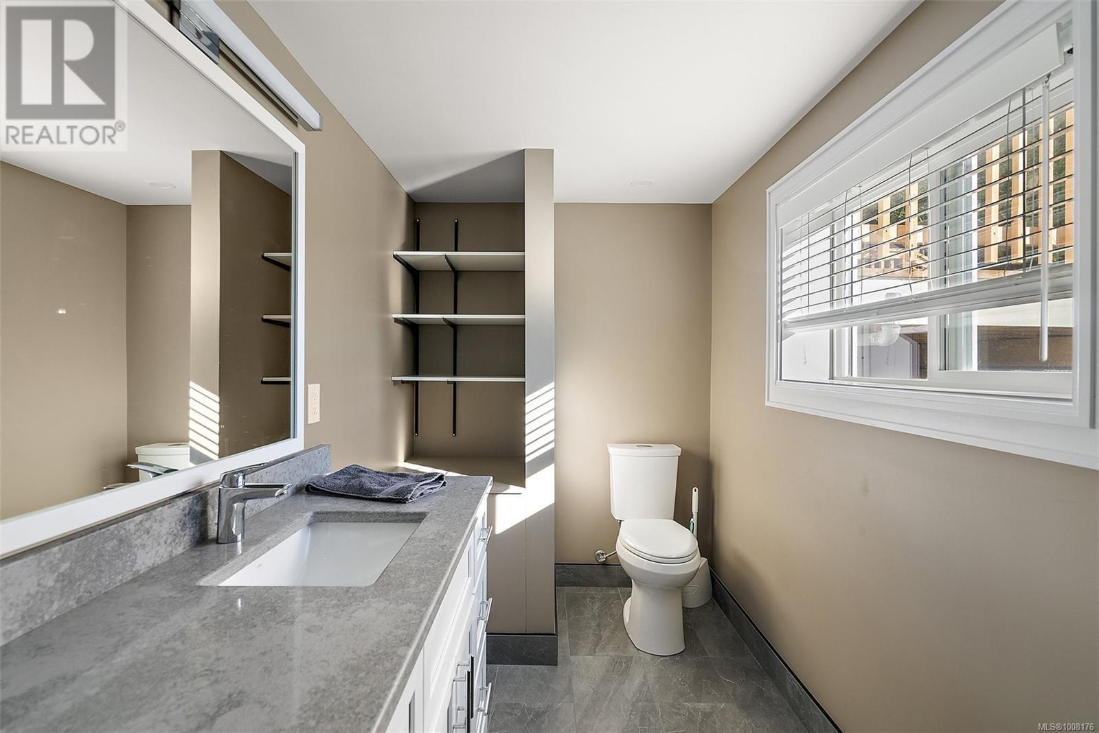 SIDNEY, British Columbia, V8L 2T6, CA, 3 Bedrooms Bedrooms, ,2 BathroomsBathrooms,Residential,For Sale,1906024